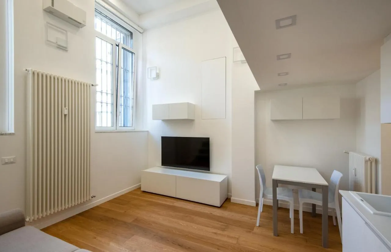 Apartment Casa Vacanze Ada Milan